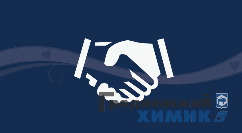 EYhEXKPXYAAY9RU.jpg large.jpg